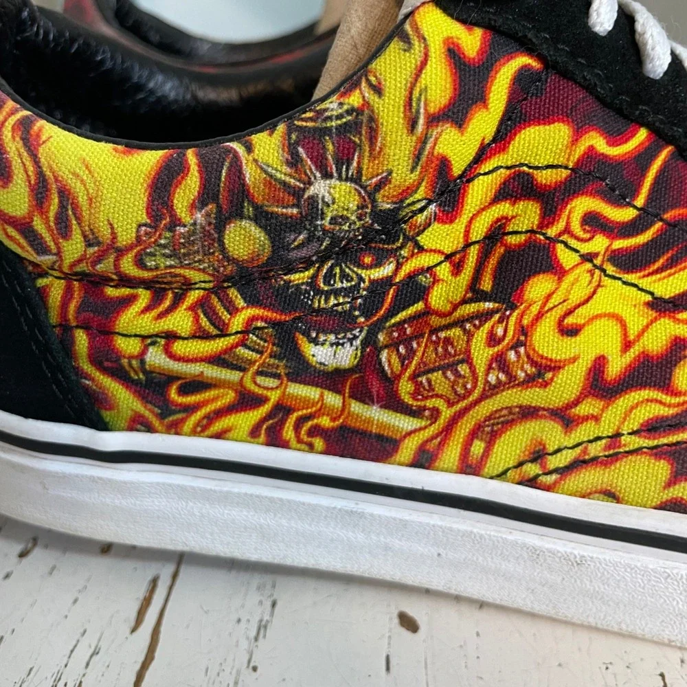 Vans Old Skool Samurai Flame Black Suede Canvas 8.5 MensSneakers 10 Women's